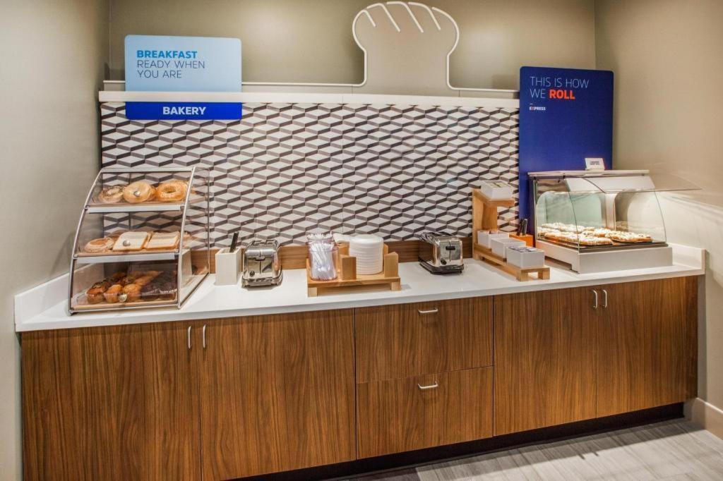 Holiday Inn Express O'Neill By Ihg Exteriör bild